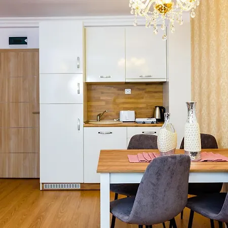 Apartment Sweet Homes 6 *